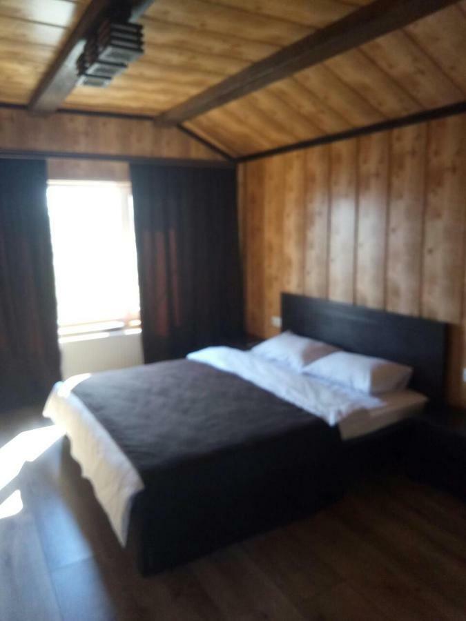 카미야네치포딜시키 Royal House 빌라 외부 사진